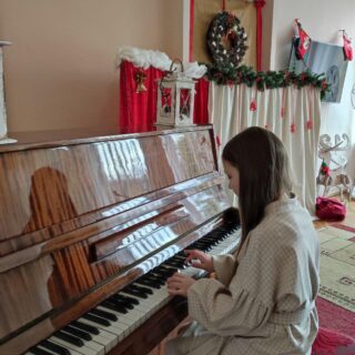 Різдвяно-новорічний КОНЦЕРТ-ІСПИТ класу сольного співу Олени ТЕРЛЕЦЬКОЇ