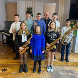 Тембральним розаїттям духової музики у КНЯГИНИНІВСЬКІЙ ШКОЛІ МИСТЕЦТВ насолоджувалися учні, викладачі та батьки