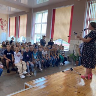 Вихованці КНЯГИНИНІВСЬКОЇ ШКОЛИ МИСЕЦТВ подарували учням та викладачам КНЯГИНИНІВСЬКОГО ЛІЦЕЮ №34 справжнє свято звуків і емоцій