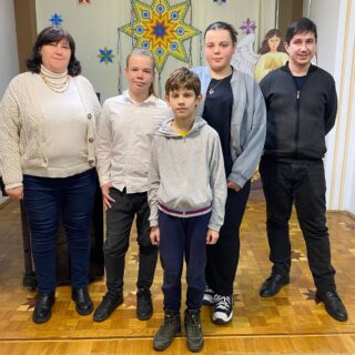 Святковий концерт для батьків учнів класу гітари викладачів Миколи БОЙКА, Лариси ПОДЗІЗЕЙ та Миколи ПОРЦЕВА