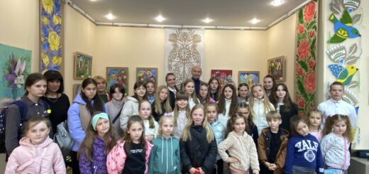 Виставка дитячих малюнків «В кожної дитини – матінка єдина»