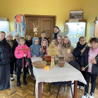 Учні класу образотворчого мистецтва викладачки Ірини Нікітіч відвідали Історичний музей с. Княгининок